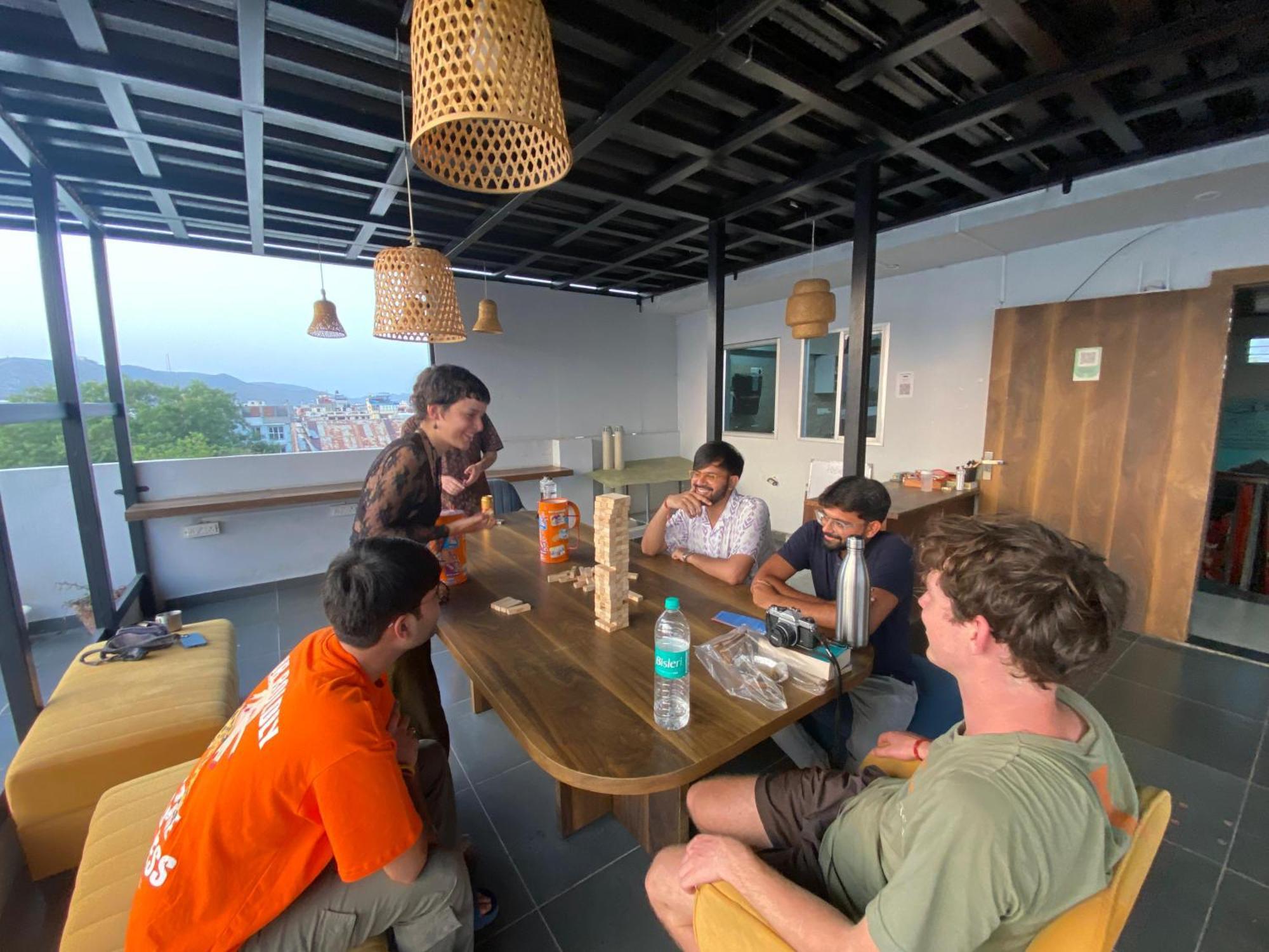 Madpackers Jaipur Hostel Bagian luar foto